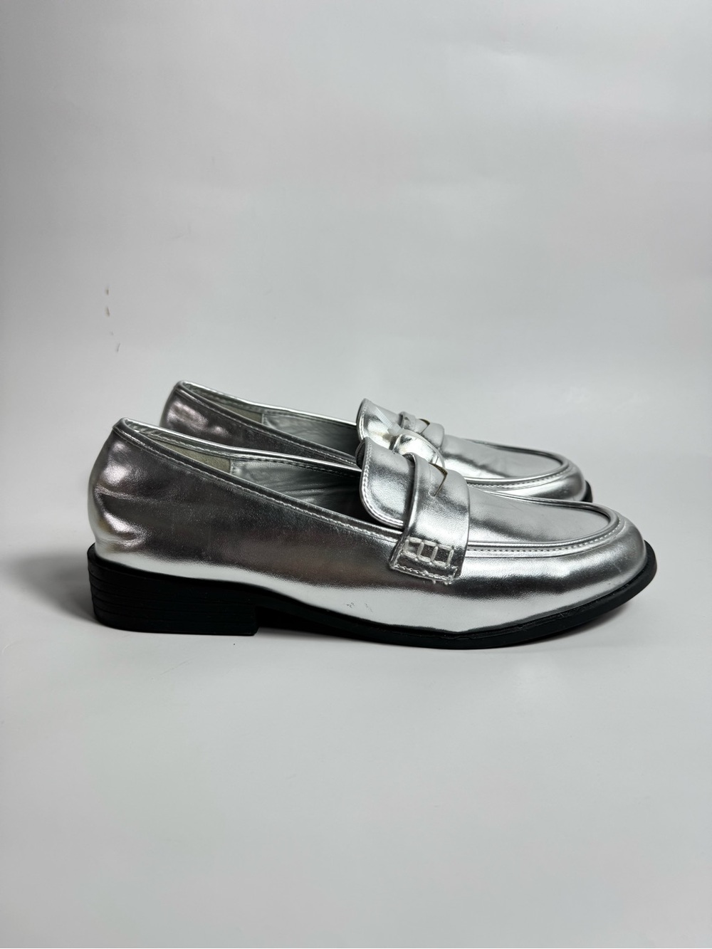 Women’s Metallic Silver Penny Loafers - Sleek Everyday Style